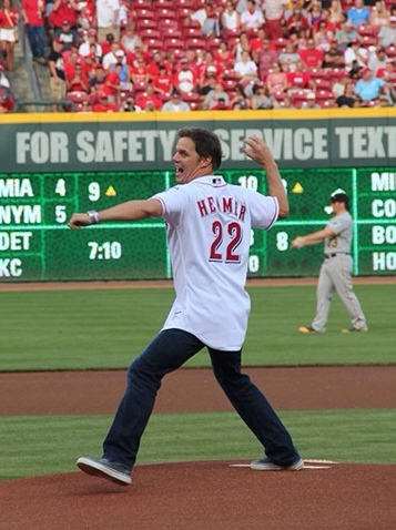 FOX News Anchor @BillHemmer tosses Cincinnati @Reds v. PIttsburgh @Pirates First PItch at Great American Ballpark 7.12.14