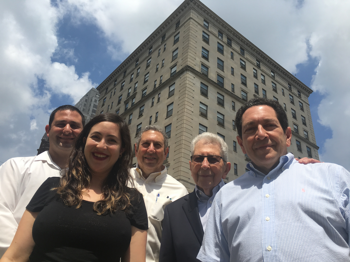 Kanter crew at Lytle Tower foto by andy hemmer